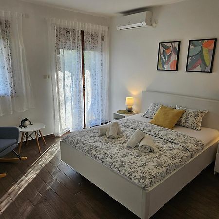 Kristy'S Place 茨里克韦尼察 外观 照片