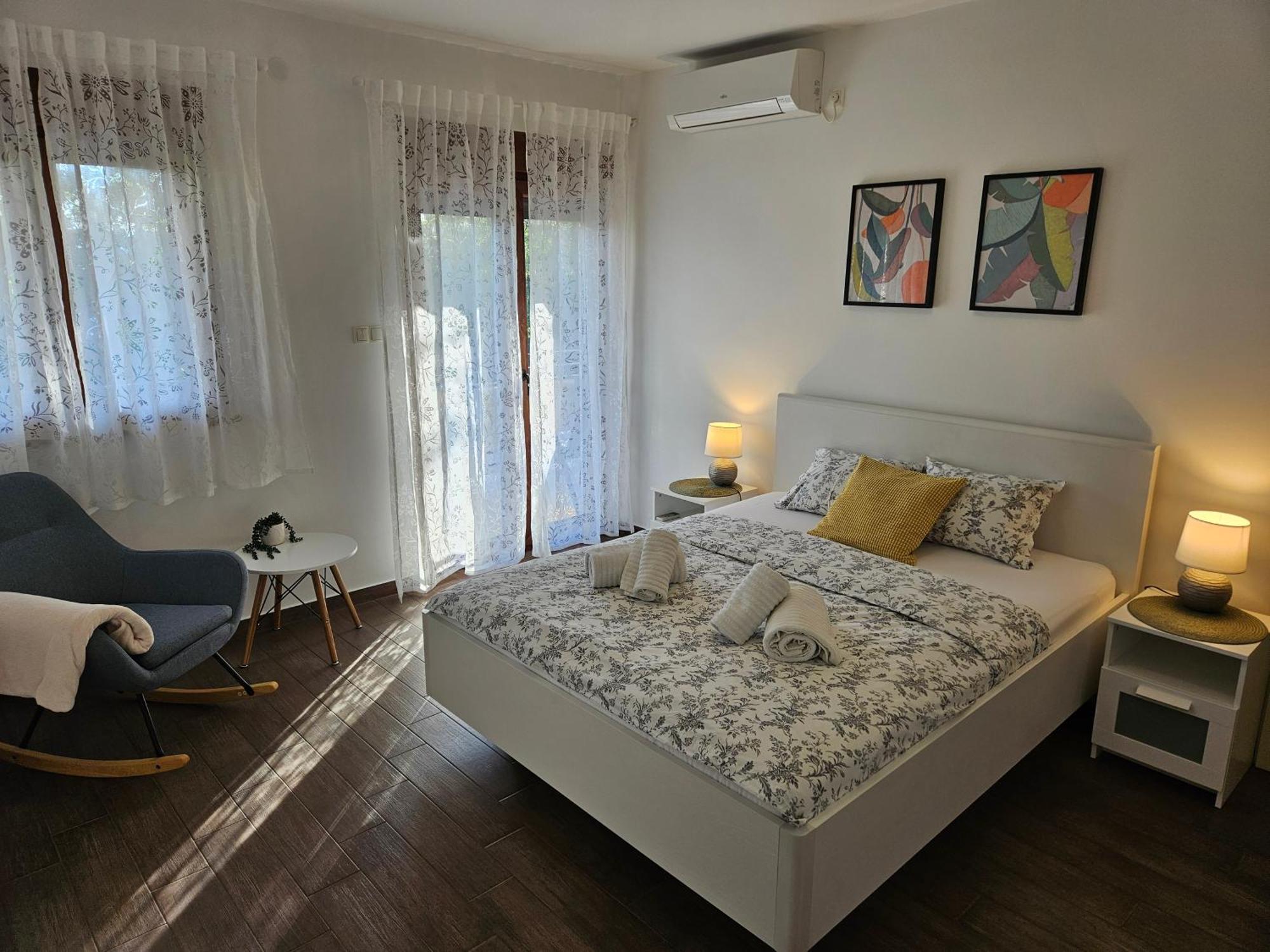 Kristy'S Place 茨里克韦尼察 外观 照片